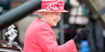 Queen Elizabeth The threat of British disintegration
