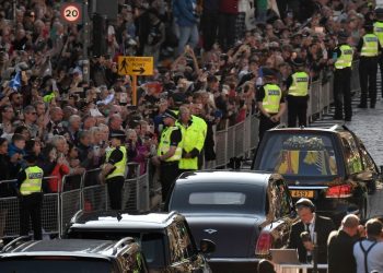 Irish celebrating Queen's death: Sign of United Ireland