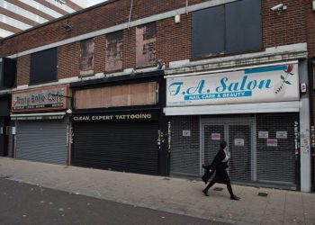 As a Recession Looms in Britain, Is the UK in a financial crisis?