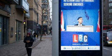 How does Rishi Sunak plan to handle Brexit concerns