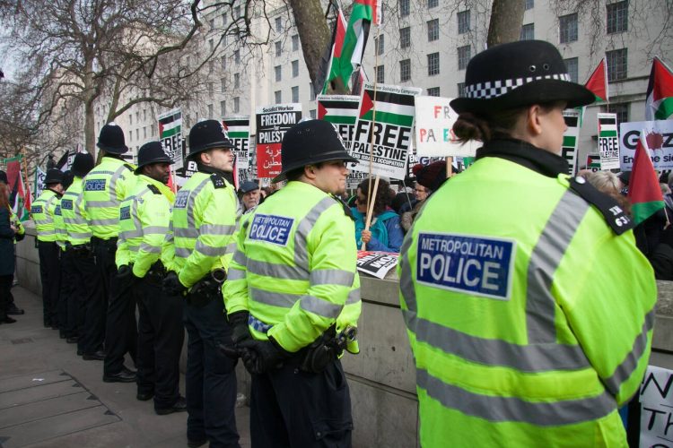 The recent diplomatic row between Israel and the UK has generated global interest,