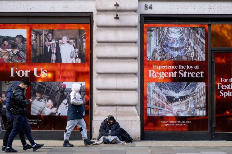 Economic crisis pressures